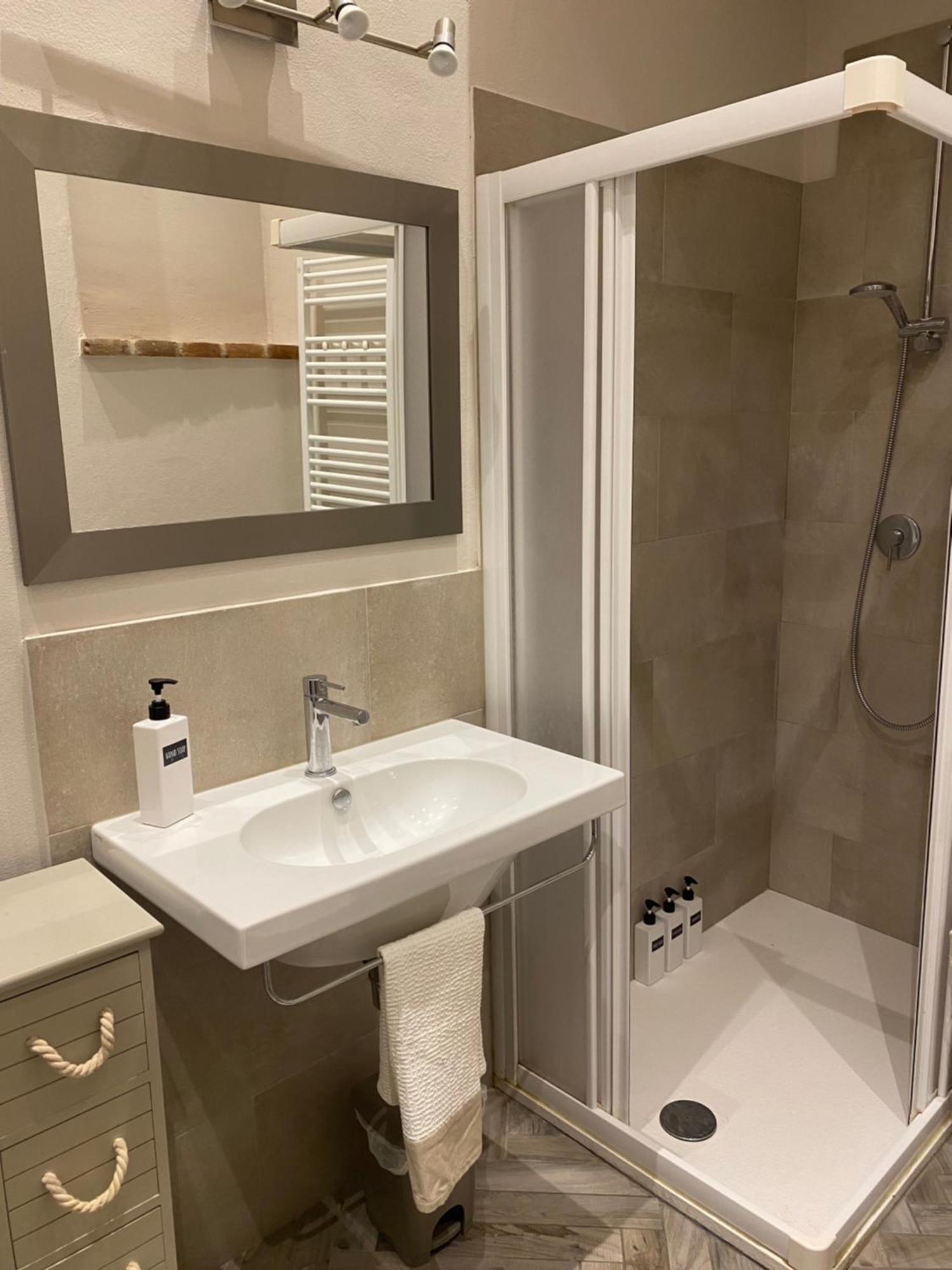 Loft Vicolo Di Vallepiatta 2 Min Piazza Del Campo Con Parcheggio Siena Eksteriør billede