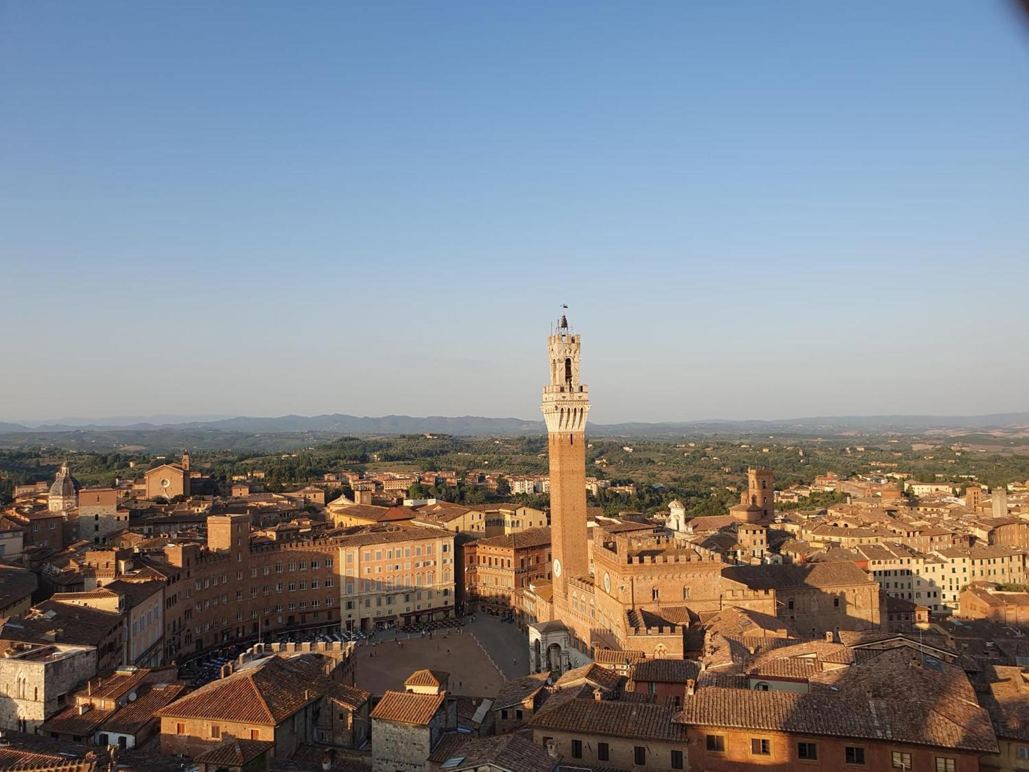 Loft Vicolo Di Vallepiatta 2 Min Piazza Del Campo Con Parcheggio Siena Eksteriør billede